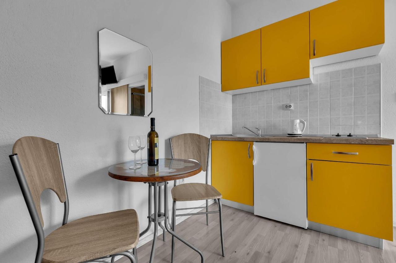 View Blue Apartments بريلا المظهر الخارجي الصورة