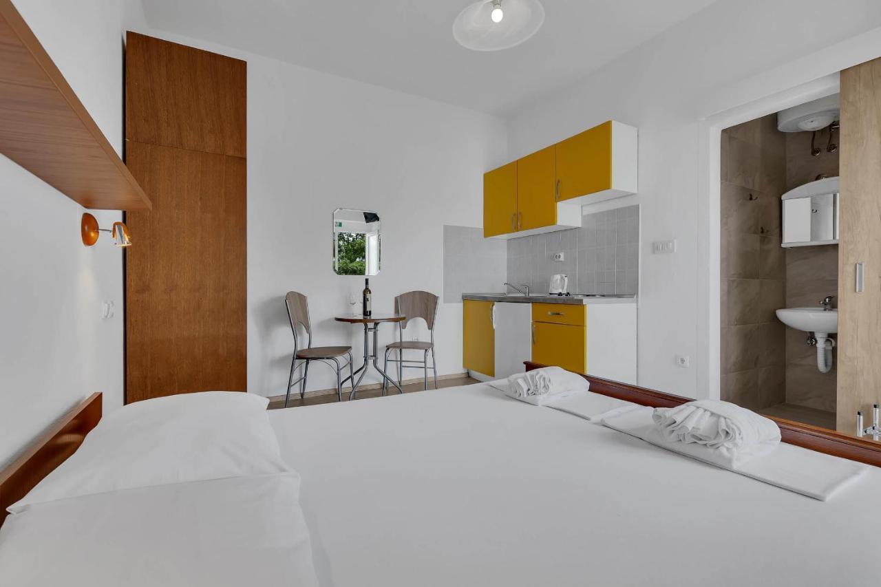 View Blue Apartments بريلا المظهر الخارجي الصورة