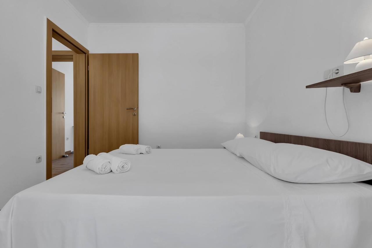 View Blue Apartments بريلا المظهر الخارجي الصورة