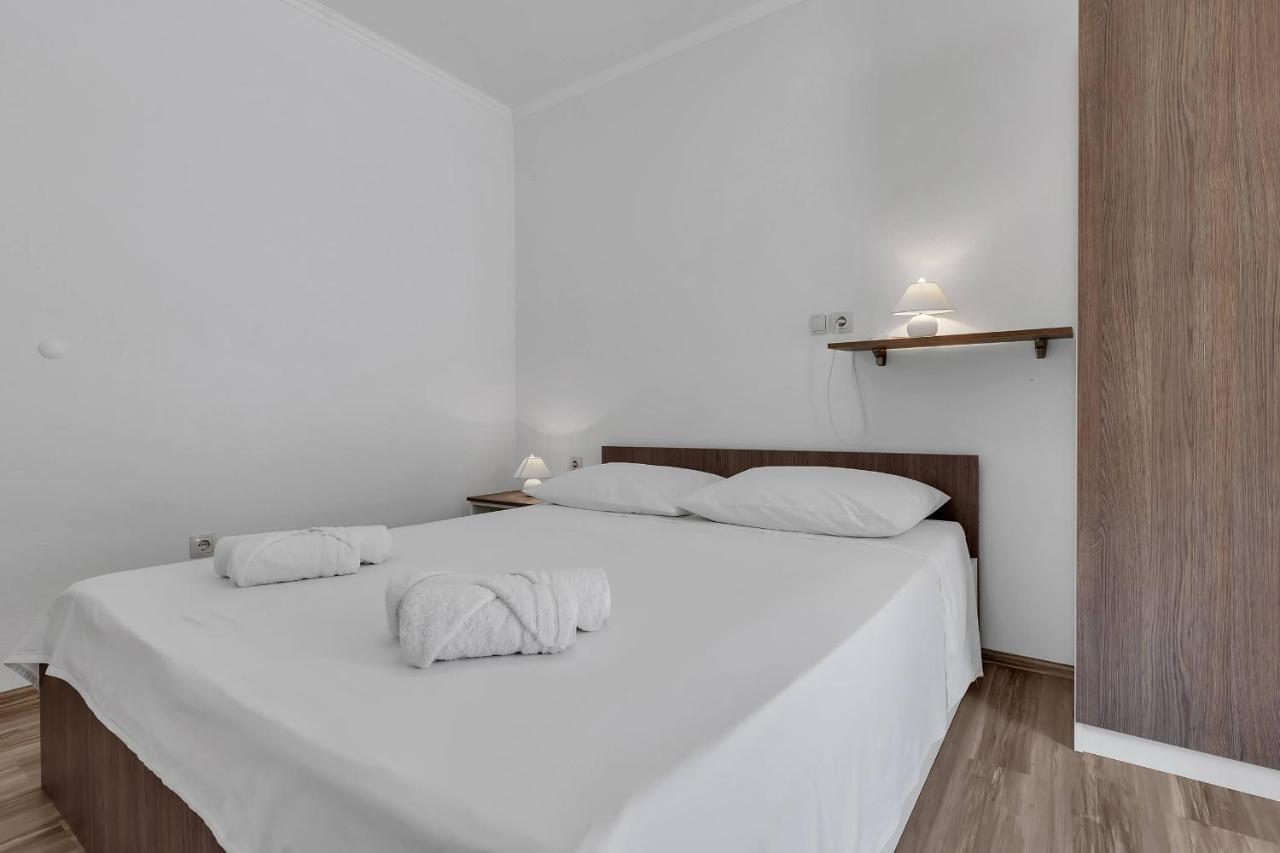 View Blue Apartments بريلا المظهر الخارجي الصورة